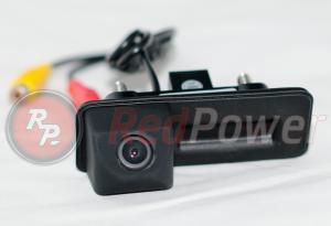 Штатная камера заднего вида Redpower в ручку багажника для автомобилей Audi A1 (10-15), Skoda Octavia A5, Fabia (07-14), Roomster, Superb Combi (02-15)