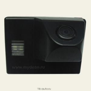 Штатная камера заднего вида MyDean VCM-441 для автомобиля Toyota Land Cruiser Prado 2012-
